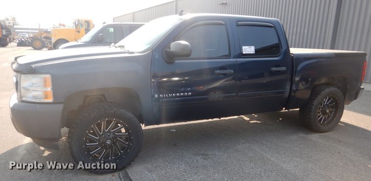 image for item DH2554 2008 Chevrolet Silverado 1500 Crew Cab pickup truck
