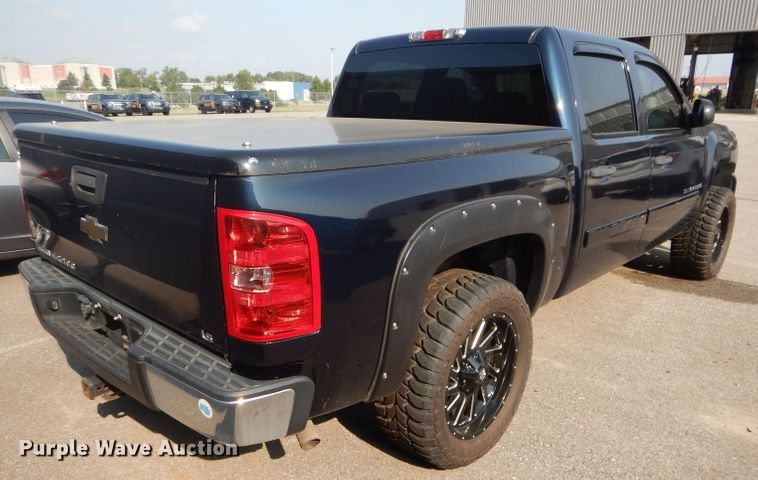image for item DH2554 2008 Chevrolet Silverado 1500 Crew Cab pickup truck