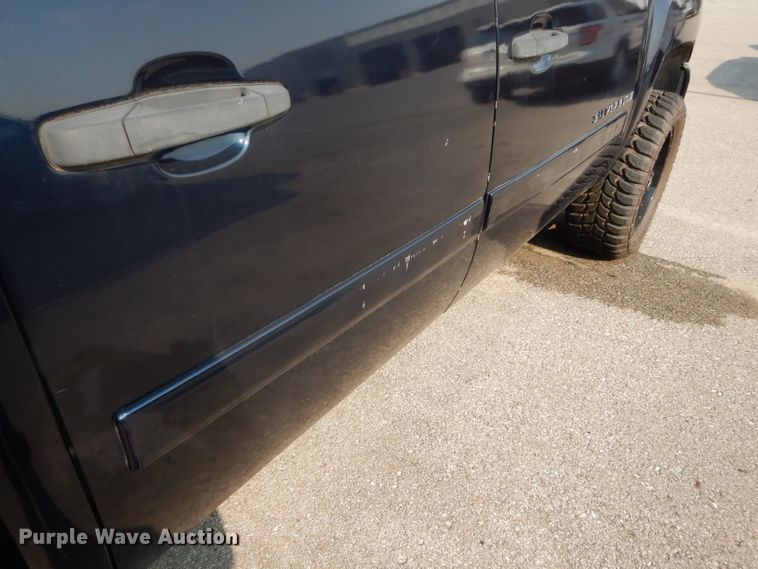 image for item DH2554 2008 Chevrolet Silverado 1500 Crew Cab pickup truck