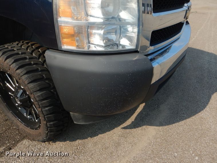 image for item DH2554 2008 Chevrolet Silverado 1500 Crew Cab pickup truck