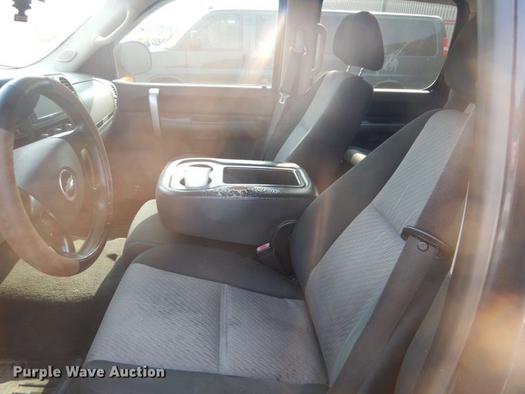 image for item DH2554 2008 Chevrolet Silverado 1500 Crew Cab pickup truck