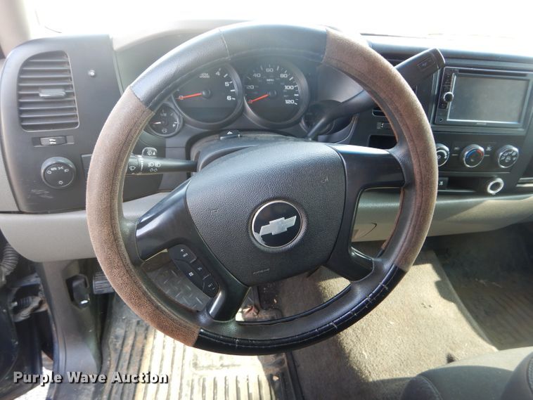 image for item DH2554 2008 Chevrolet Silverado 1500 Crew Cab pickup truck