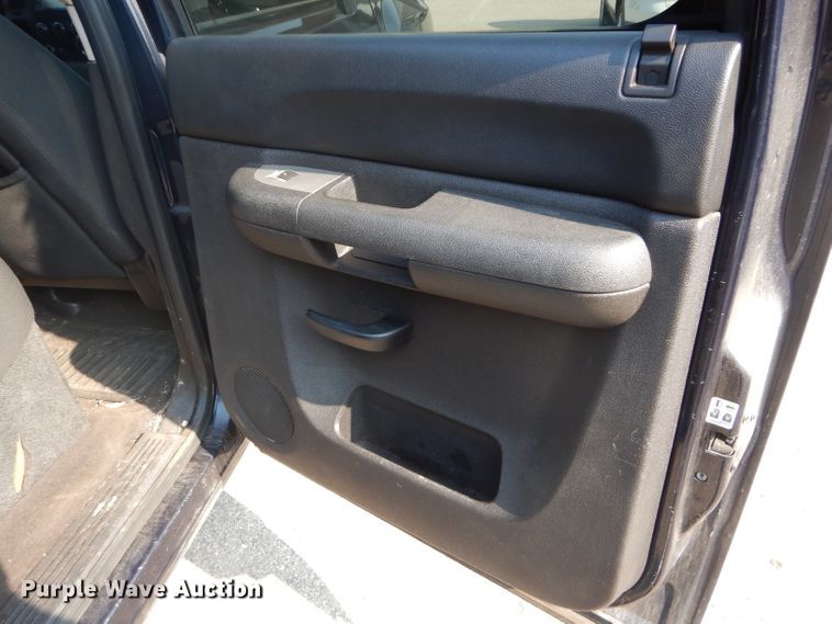 image for item DH2554 2008 Chevrolet Silverado 1500 Crew Cab pickup truck