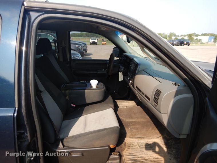image for item DH2554 2008 Chevrolet Silverado 1500 Crew Cab pickup truck