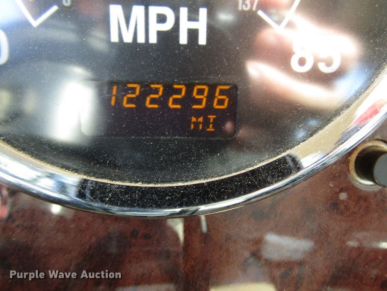 image for item DH2557 2006 International 5900i semi truck