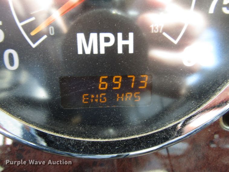 image for item DH2557 2006 International 5900i semi truck