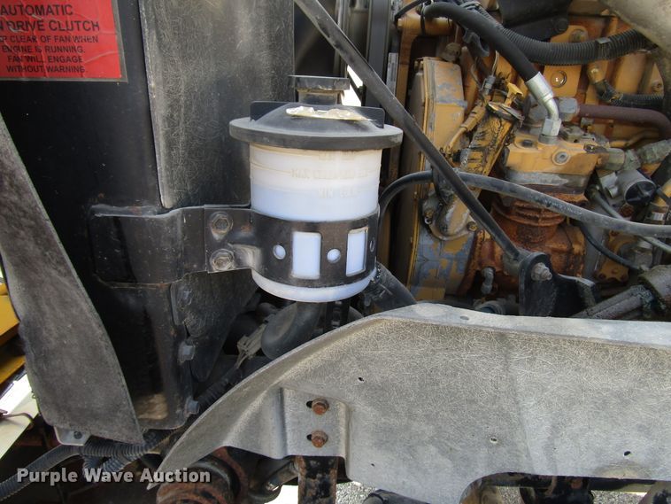 image for item DH2557 2006 International 5900i semi truck