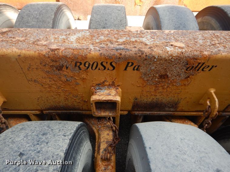 image for item DH2558 Walk-n-roll WR90SS pneumatic roller