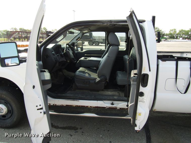 image for item DH2559 2011 Ford F250 Super Duty SuperCab pickup truck