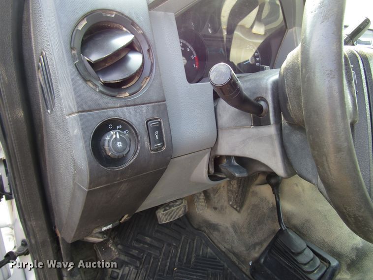 image for item DH2559 2011 Ford F250 Super Duty SuperCab pickup truck