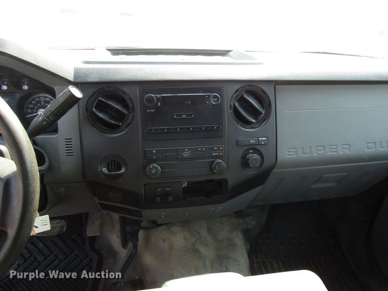 image for item DH2559 2011 Ford F250 Super Duty SuperCab pickup truck