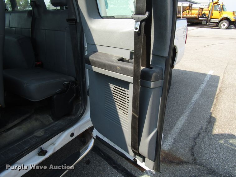 image for item DH2559 2011 Ford F250 Super Duty SuperCab pickup truck