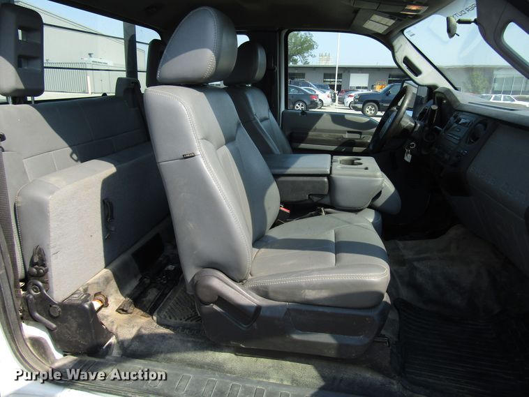 image for item DH2559 2011 Ford F250 Super Duty SuperCab pickup truck