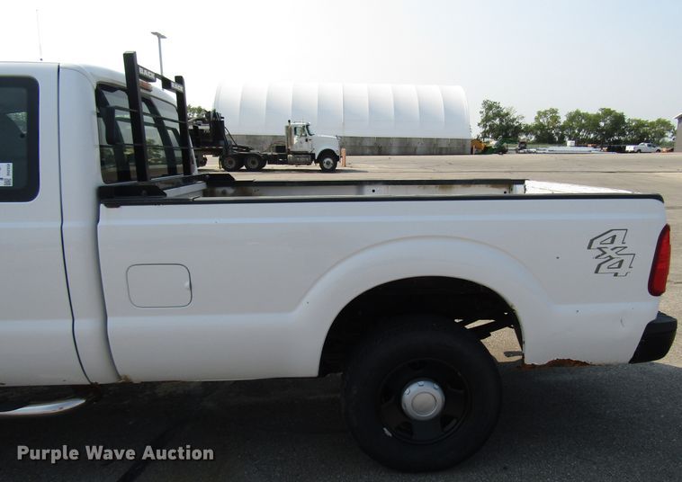 image for item DH2559 2011 Ford F250 Super Duty SuperCab pickup truck