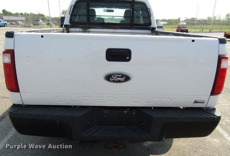 image for item DH2559 2011 Ford F250 Super Duty SuperCab pickup truck