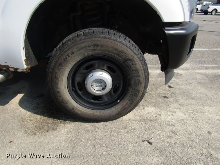 image for item DH2559 2011 Ford F250 Super Duty SuperCab pickup truck