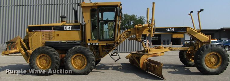 image for item DH2560 2005 Caterpillar 140H motor grader