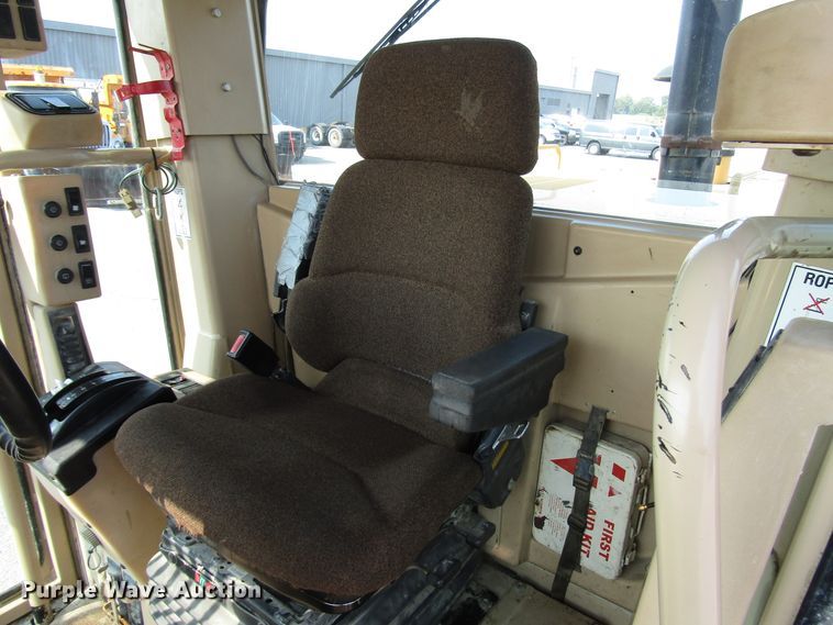 image for item DH2560 2005 Caterpillar 140H motor grader