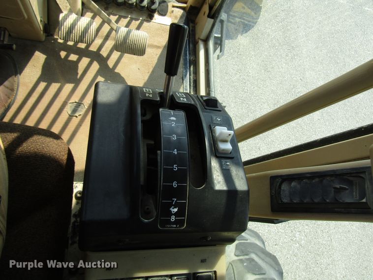 image for item DH2560 2005 Caterpillar 140H motor grader