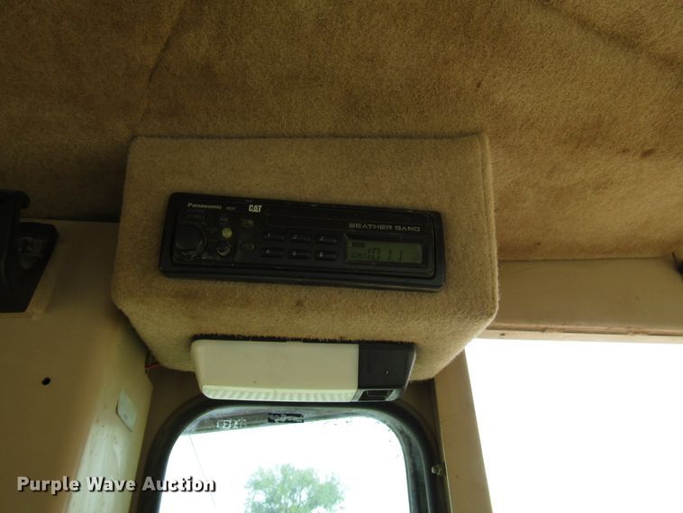 image for item DH2560 2005 Caterpillar 140H motor grader