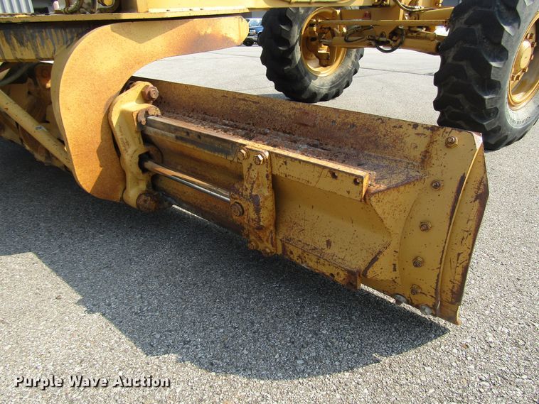 image for item DH2560 2005 Caterpillar 140H motor grader