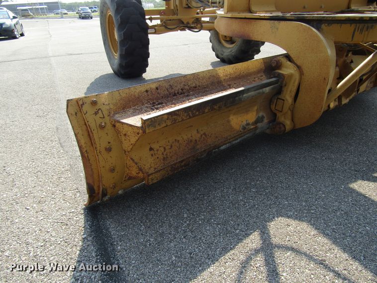 image for item DH2560 2005 Caterpillar 140H motor grader