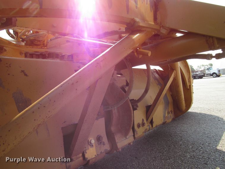 image for item DH2560 2005 Caterpillar 140H motor grader