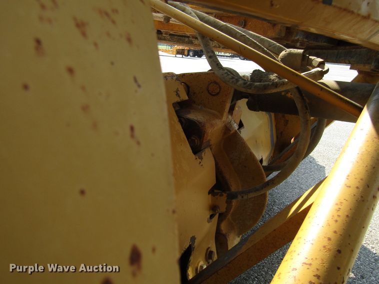 image for item DH2560 2005 Caterpillar 140H motor grader