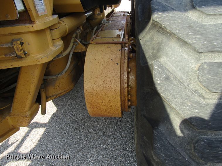 image for item DH2560 2005 Caterpillar 140H motor grader