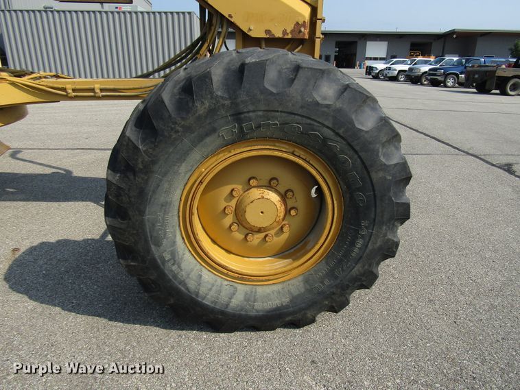 image for item DH2560 2005 Caterpillar 140H motor grader
