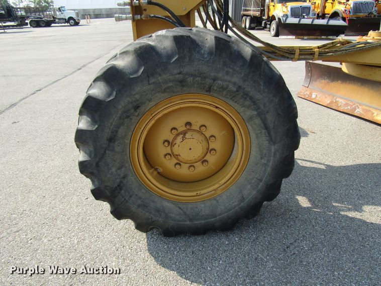 image for item DH2560 2005 Caterpillar 140H motor grader