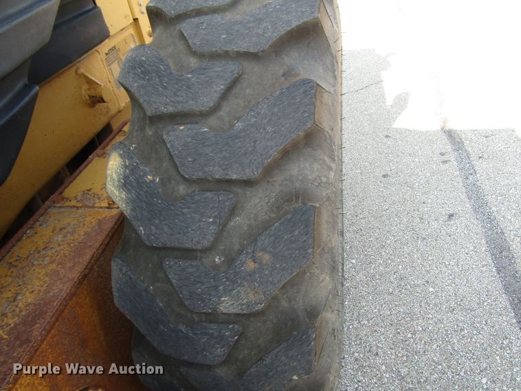 image for item DH2560 2005 Caterpillar 140H motor grader