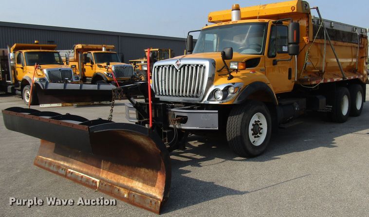 image for item DH2561 2009 International 7500 dump truck