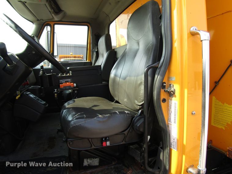 image for item DH2561 2009 International 7500 dump truck