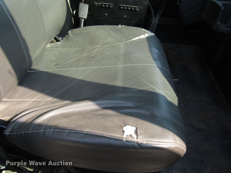 image for item DH2561 2009 International 7500 dump truck