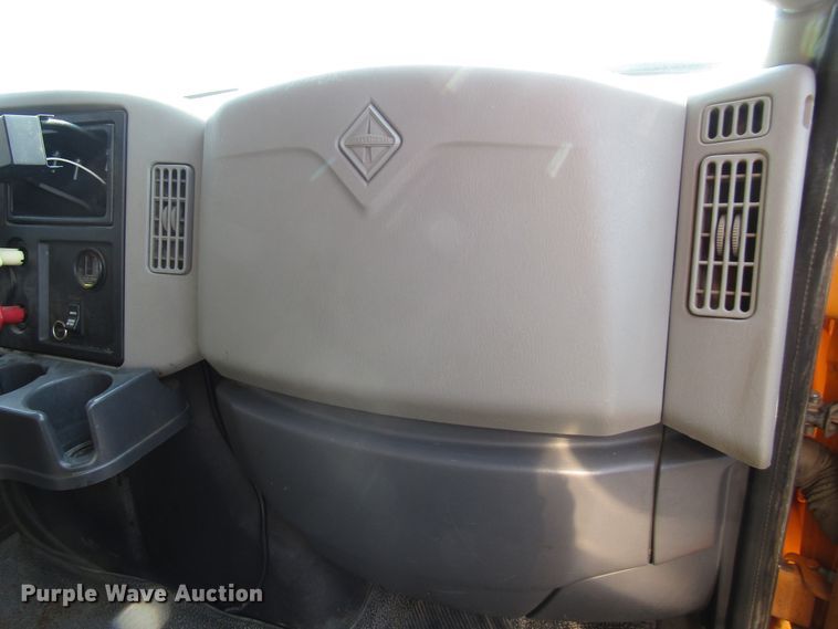 image for item DH2561 2009 International 7500 dump truck