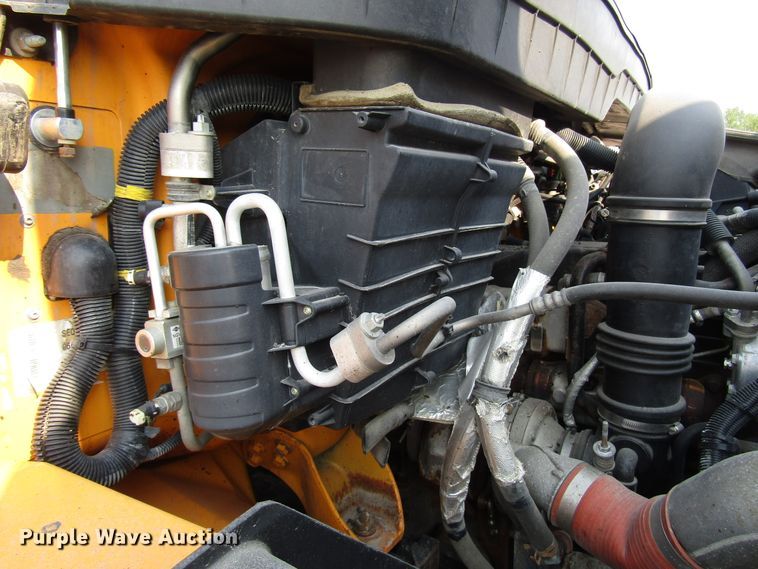 image for item DH2561 2009 International 7500 dump truck