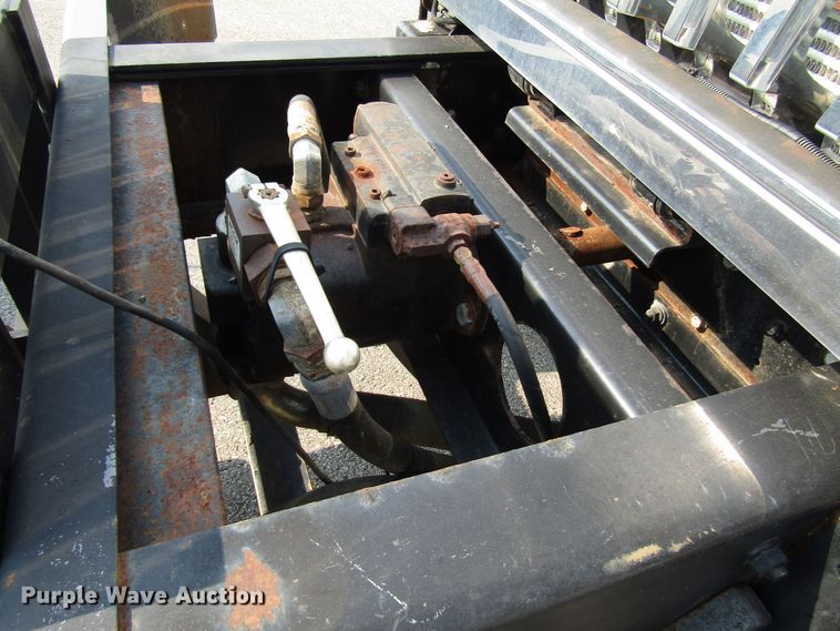 image for item DH2561 2009 International 7500 dump truck