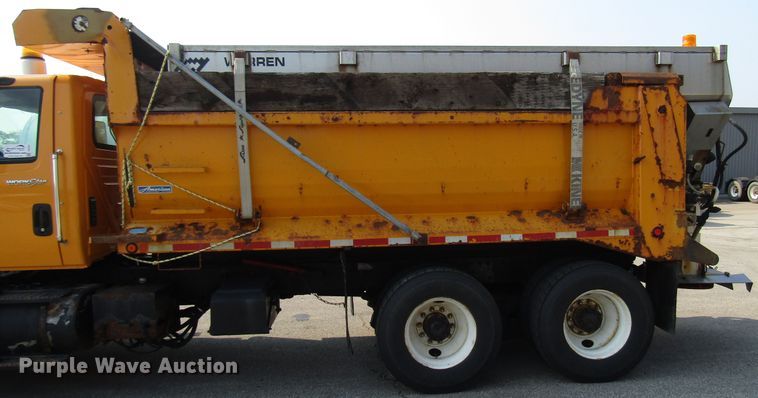image for item DH2561 2009 International 7500 dump truck