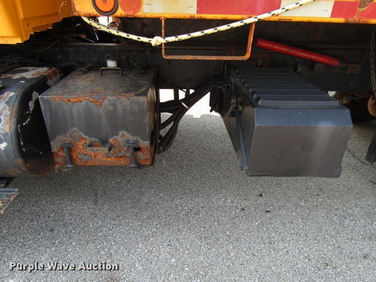 image for item DH2561 2009 International 7500 dump truck