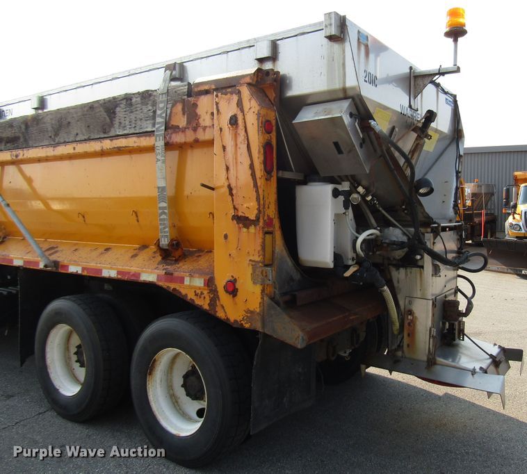 image for item DH2561 2009 International 7500 dump truck
