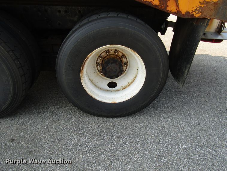 image for item DH2561 2009 International 7500 dump truck