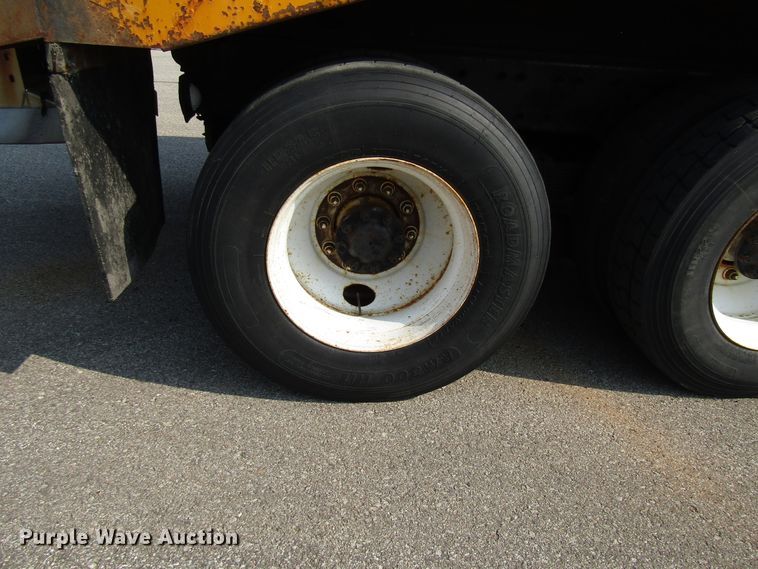 image for item DH2561 2009 International 7500 dump truck