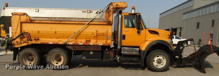 image for item DH2562 2008 International 7600 dump truck