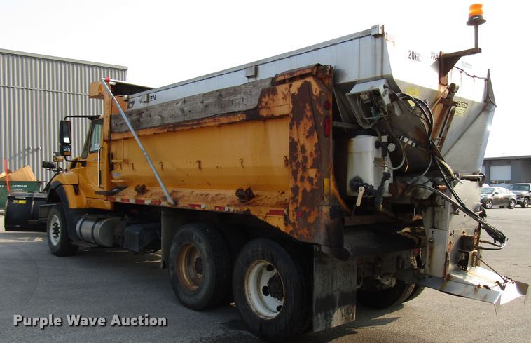 image for item DH2562 2008 International 7600 dump truck