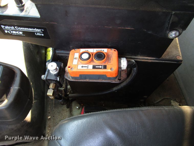 image for item DH2562 2008 International 7600 dump truck