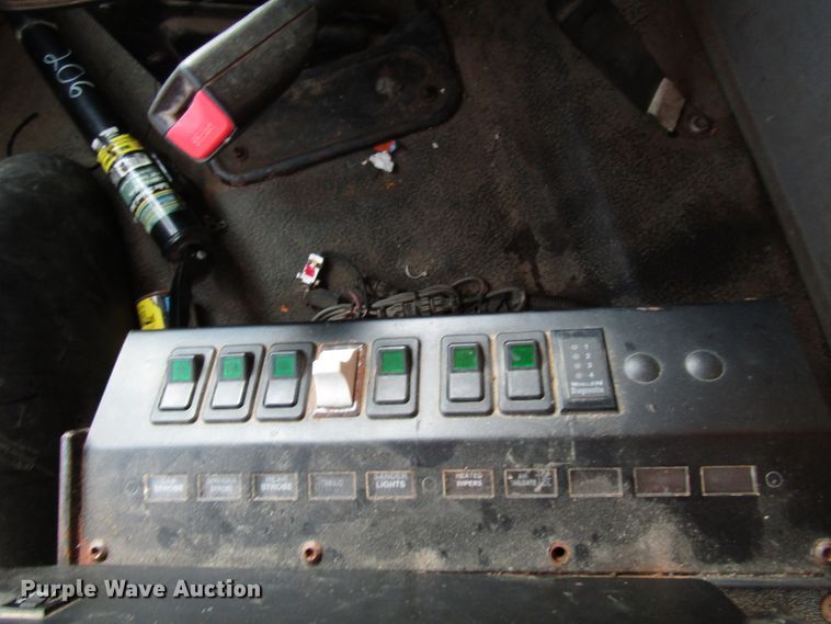 image for item DH2562 2008 International 7600 dump truck