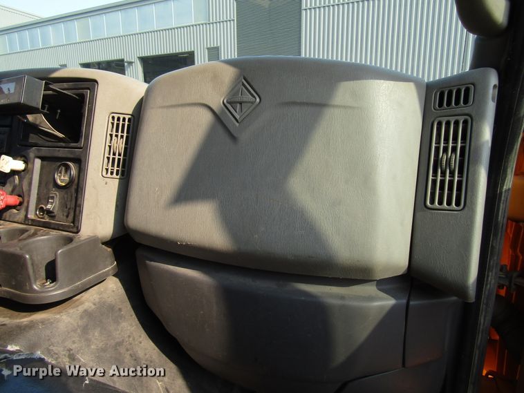 image for item DH2562 2008 International 7600 dump truck