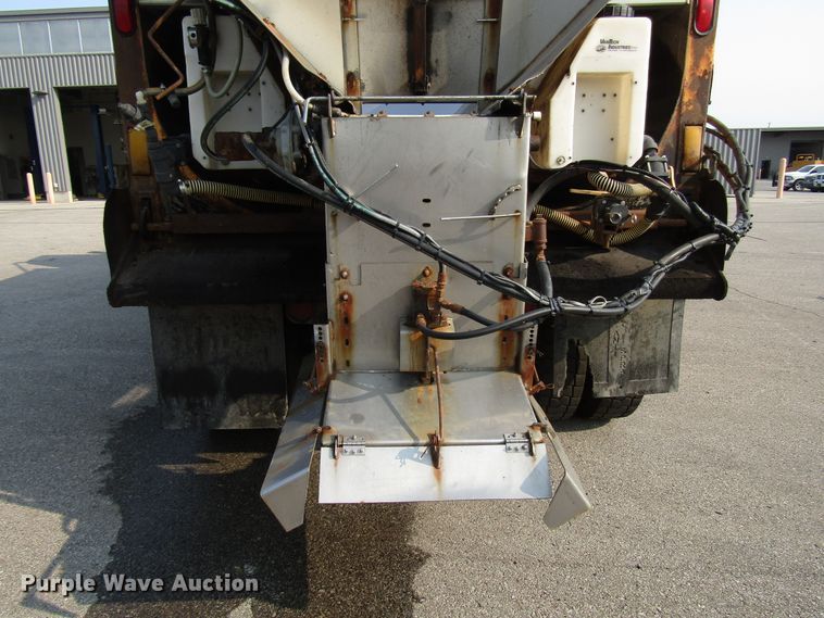 image for item DH2562 2008 International 7600 dump truck