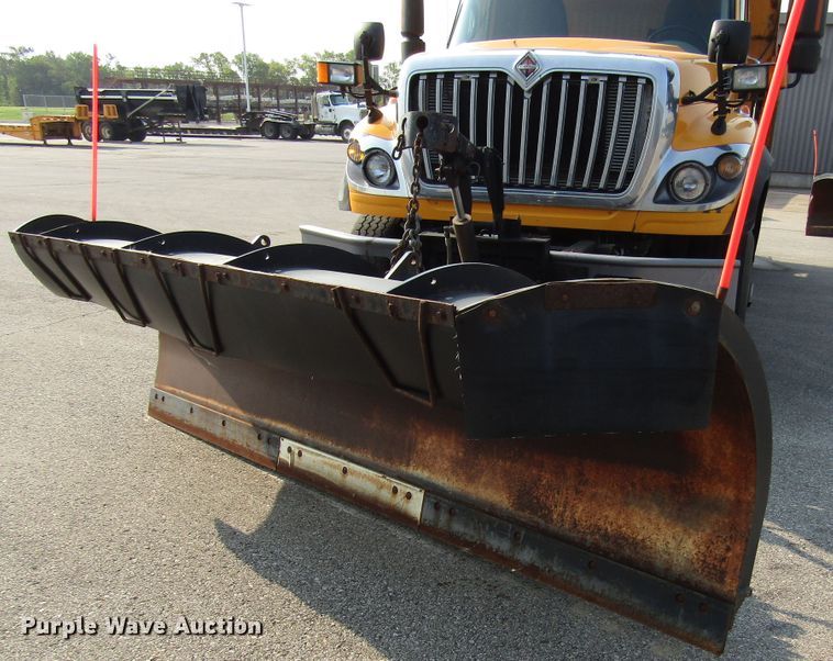 image for item DH2562 2008 International 7600 dump truck